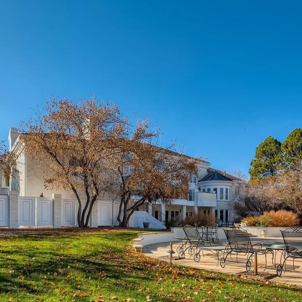 Outdoor Sitting Area in Nikola Jokic’s Cherry Hills Home