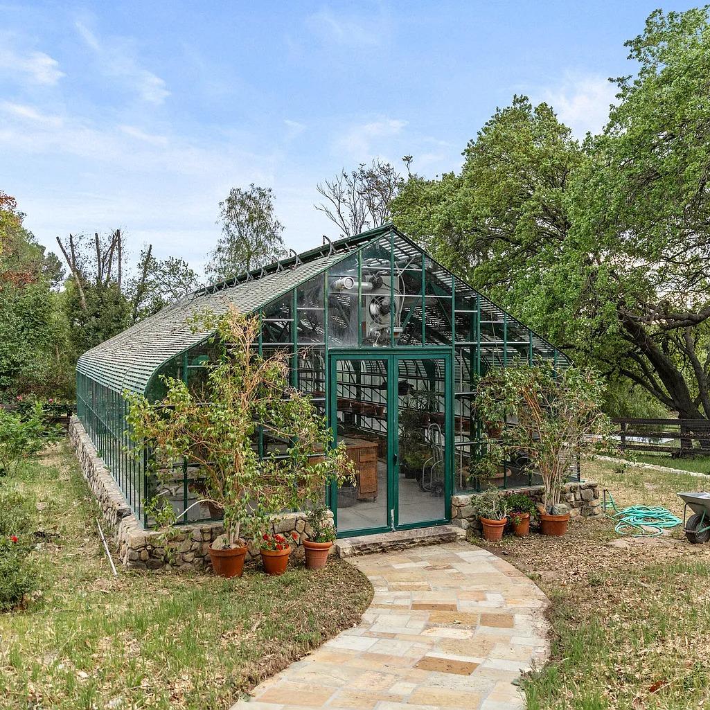 Greenhouse of Steven Seagal and Kelly LeBrock’s Former CA Home